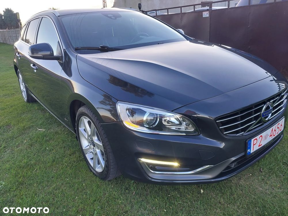 Volvo V60 2013 photo 2