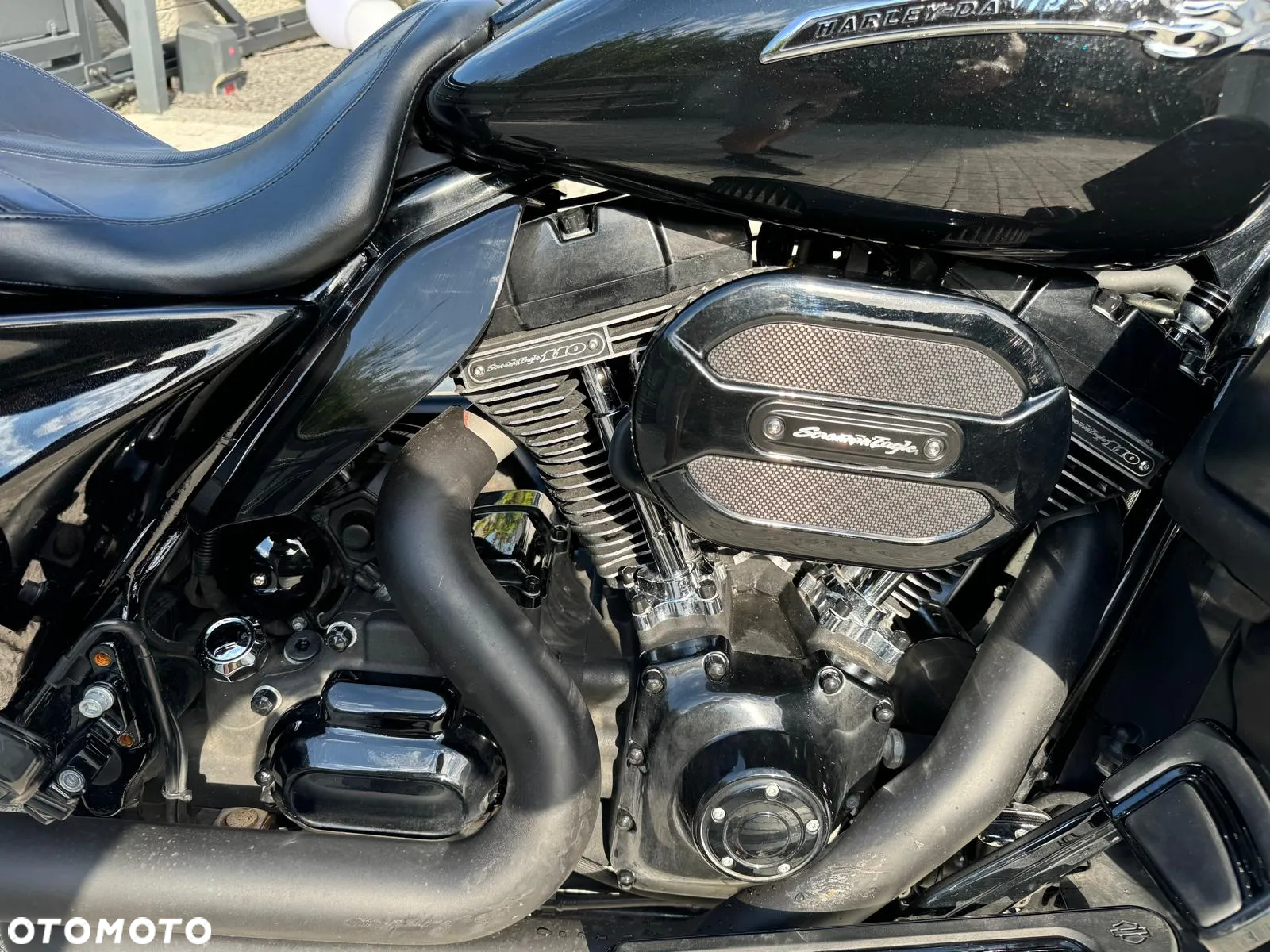 Harley-Davidson CVO Street Glide - 4
