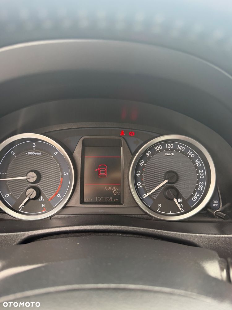 Toyota Auris 2.0 D-4D Life - 13