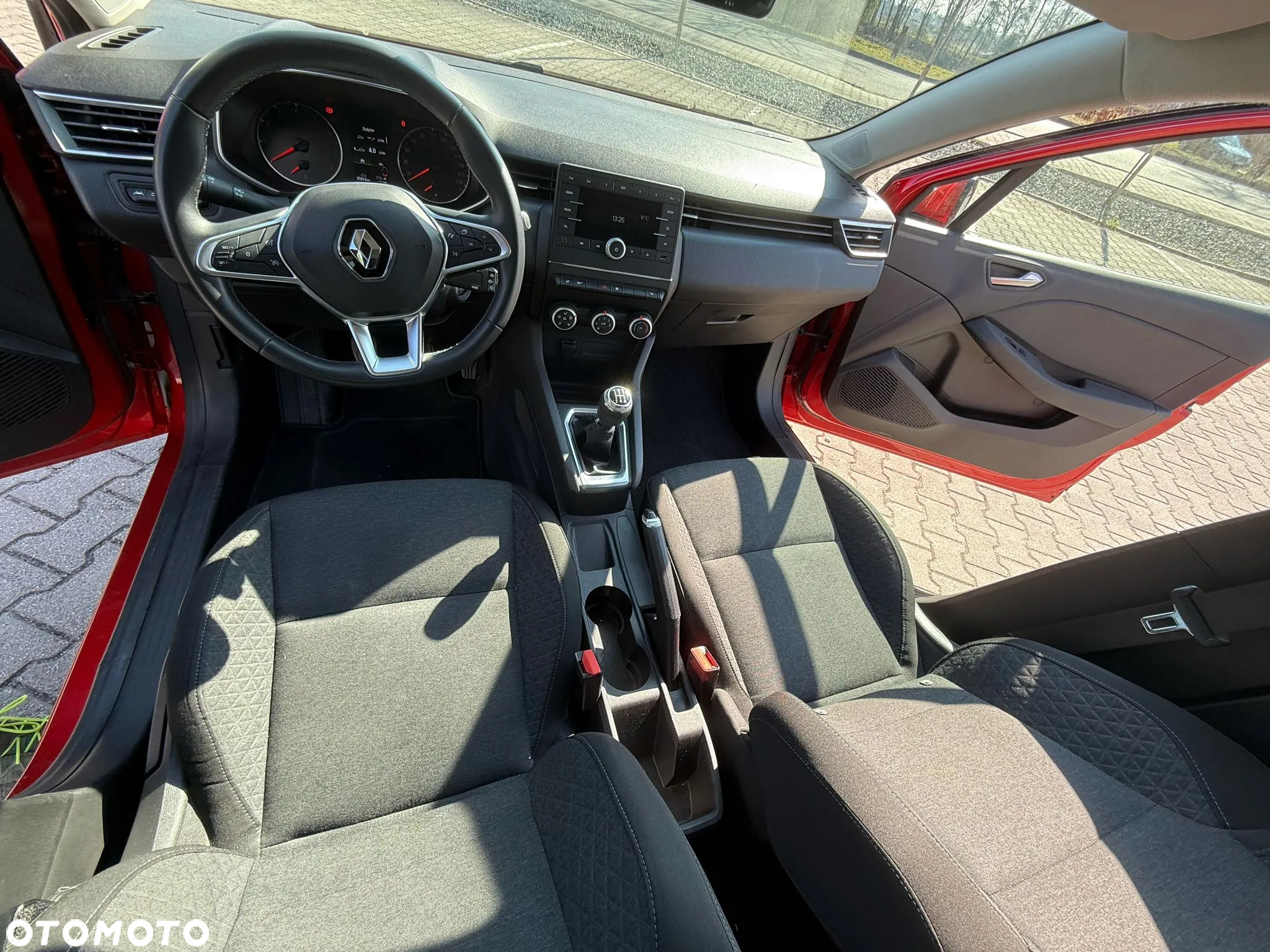 Renault Clio 1.0 SCe Life - 10