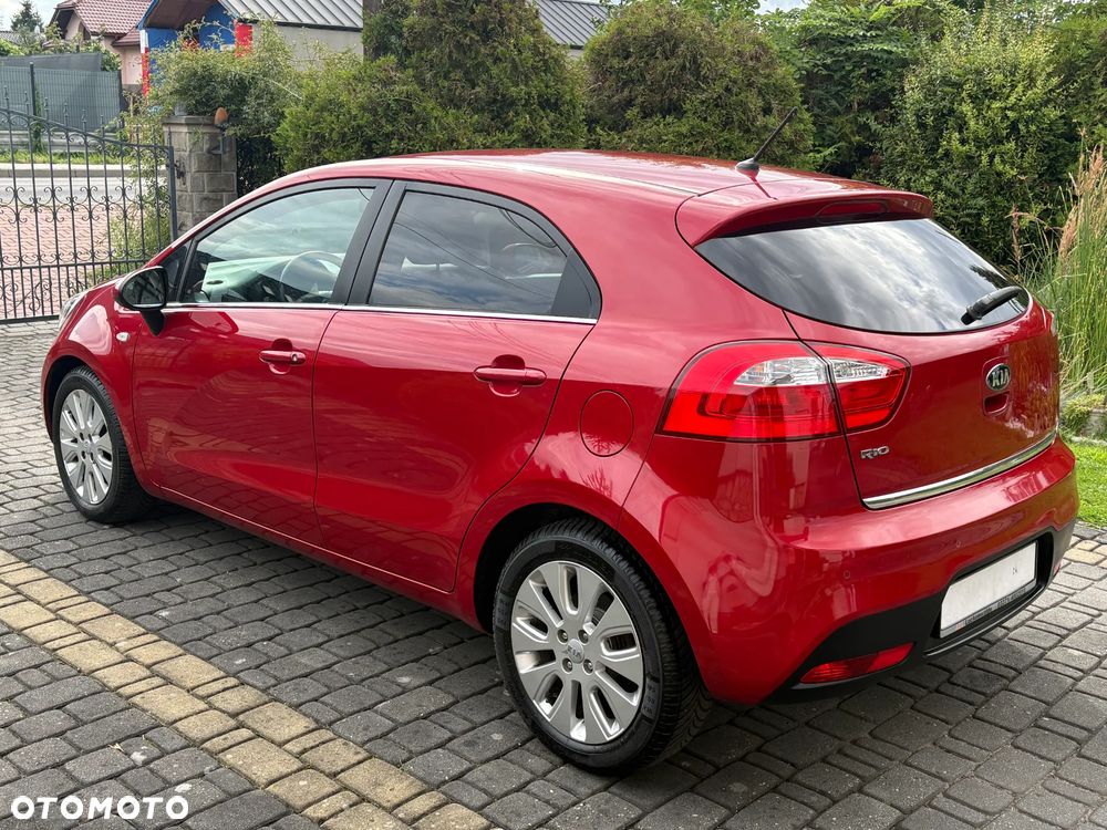 Kia Rio - 35