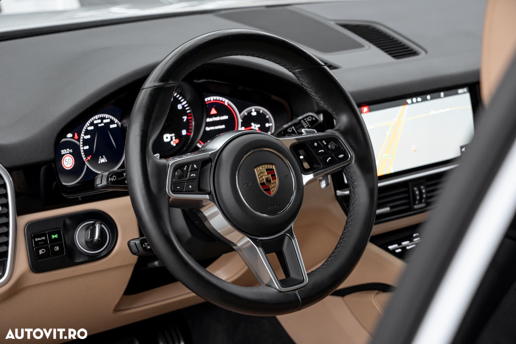 Porsche Cayenne S - 33