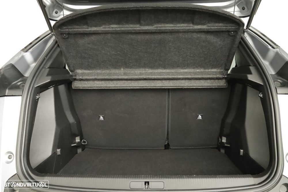 Peugeot 2008 1.2 PureTech Allure - 23