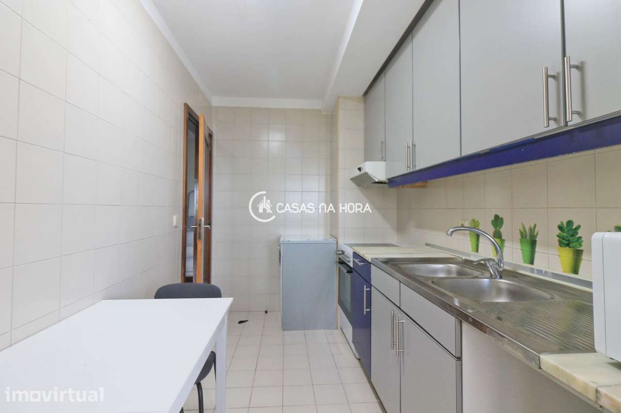 T2 na Prelada | Varanda | Lugar de Garagem - Grande imagem: 4/26