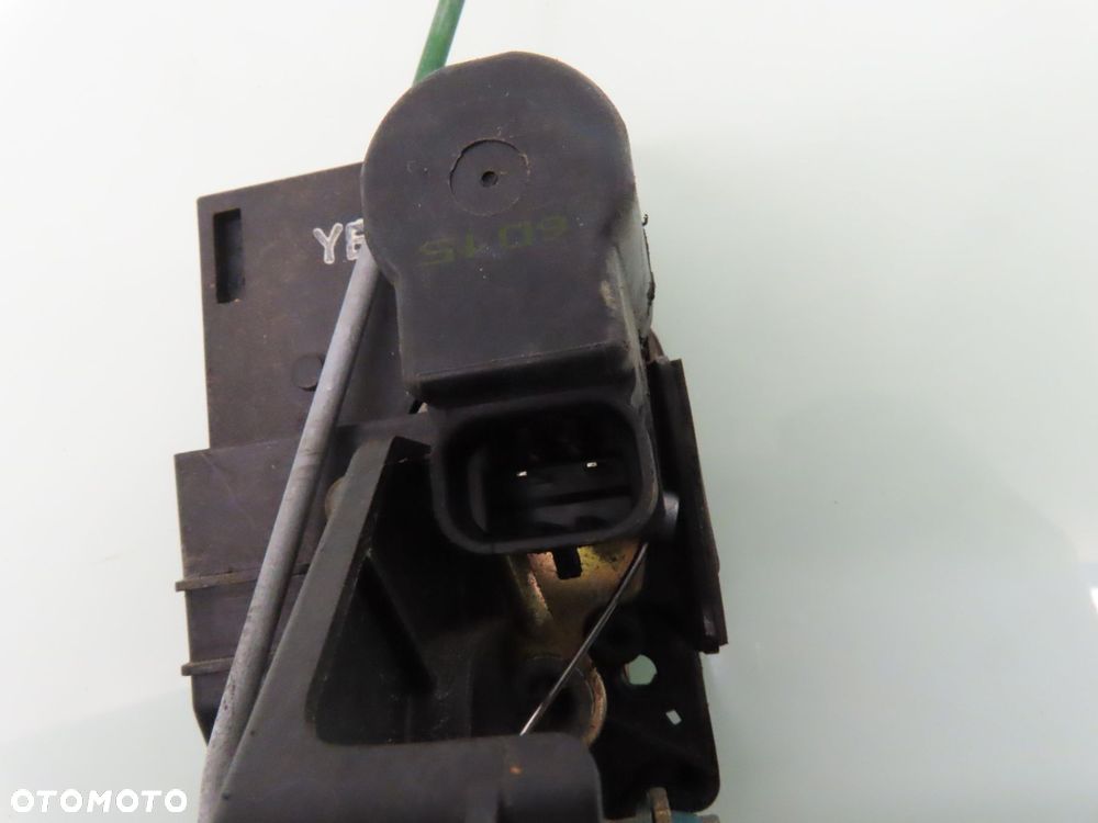 ZAMEK PRAWY PRZEDNI CHEVROLET EPICA 4 PIN 2 PIN - 2