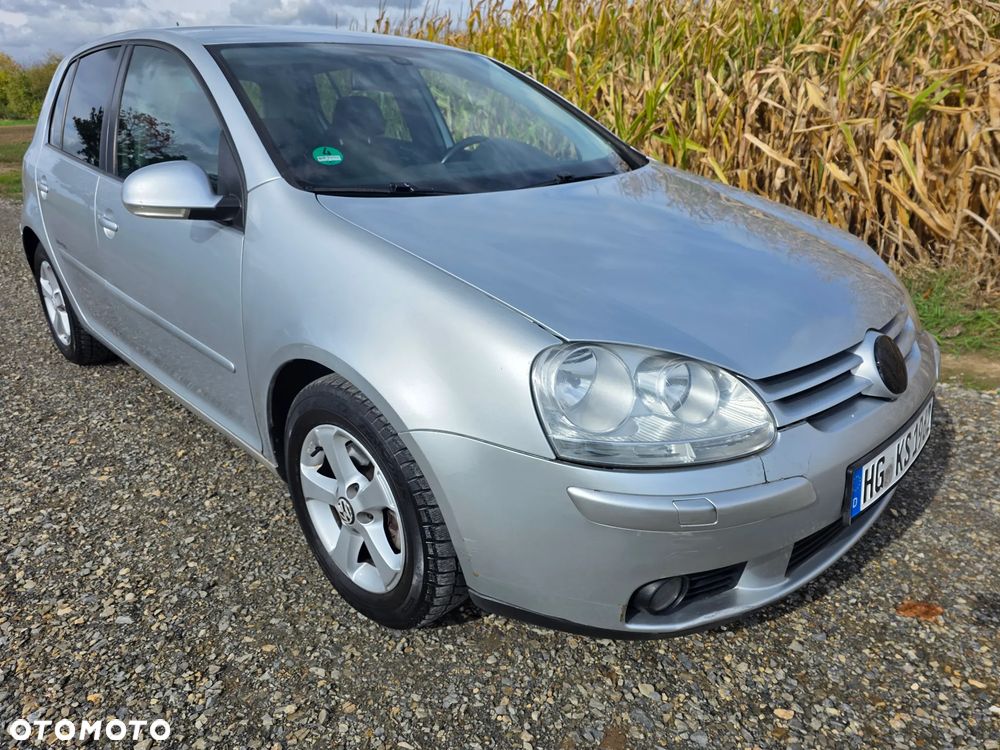 Volkswagen Golf - 34