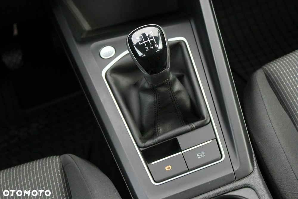 Volkswagen Golf - 15