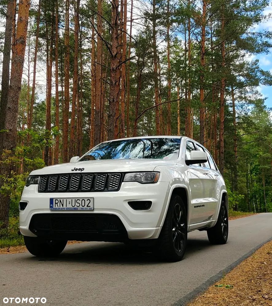 Jeep Grand Cherokee - 1