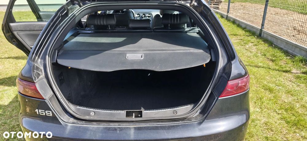 Alfa Romeo 159 2.4JTDM ti - 12