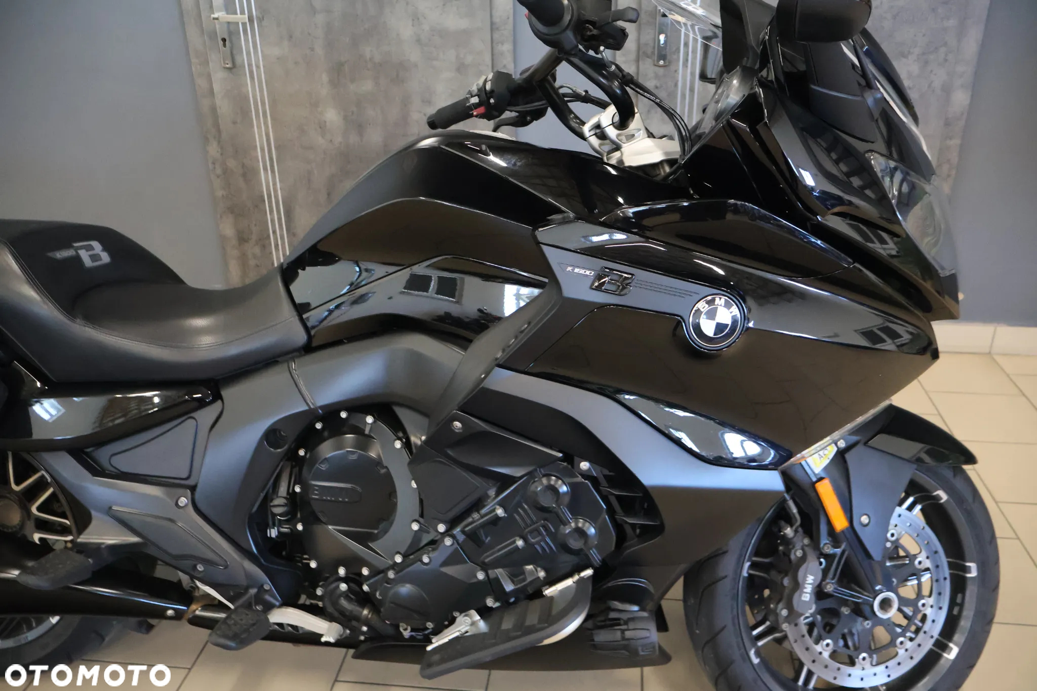 BMW K - 9