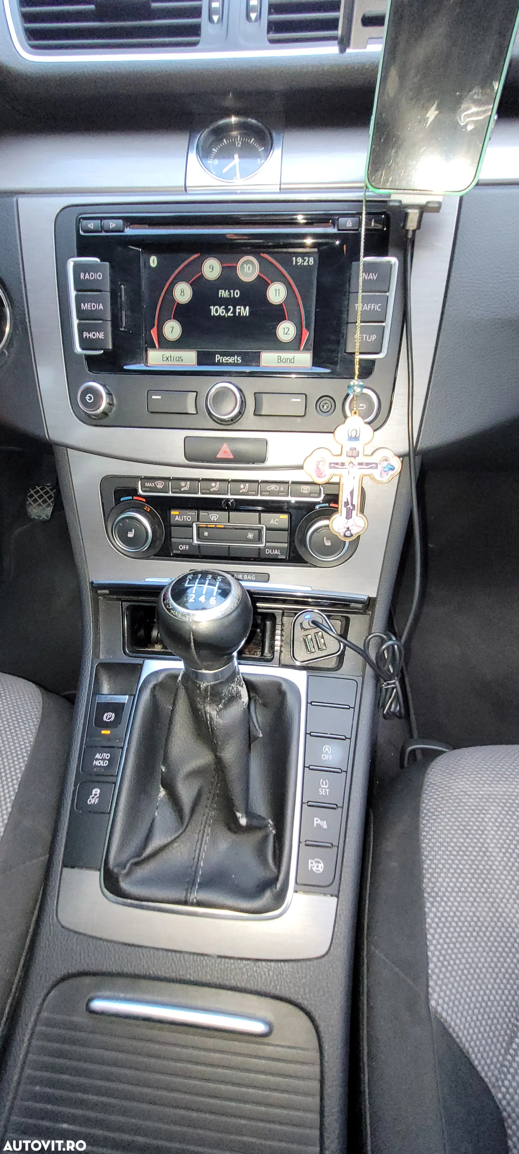 Volkswagen Passat Variant 1.6 TDI BlueMotion Technology Comfortline - 25