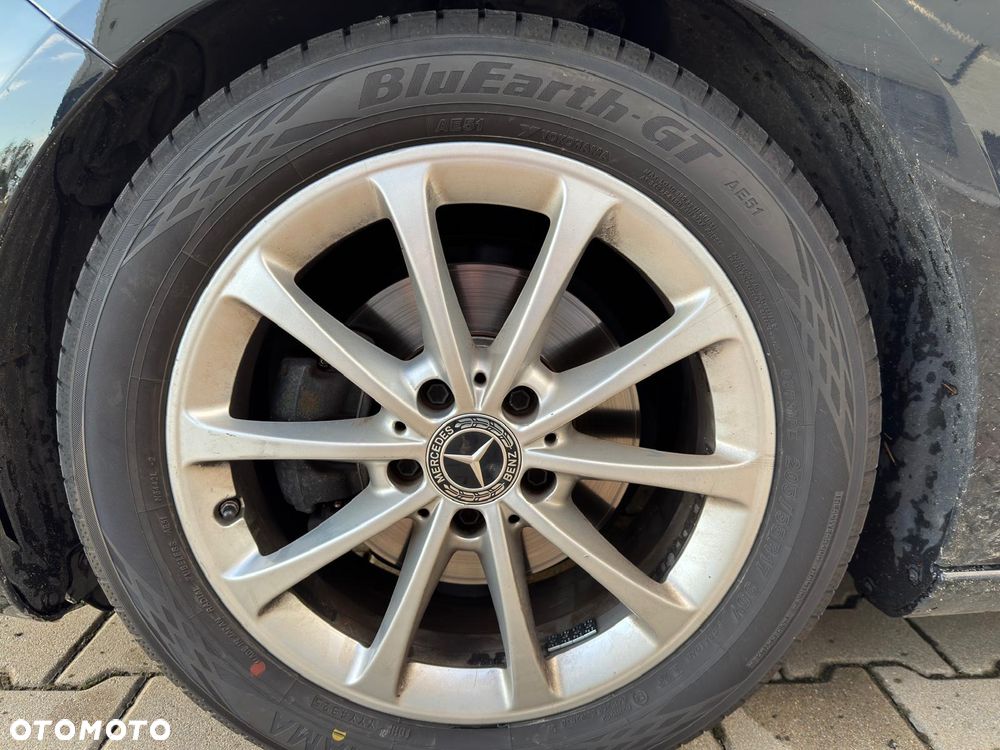 Mercedes-Benz Klasa A 180 Style 7G-DCT - 17
