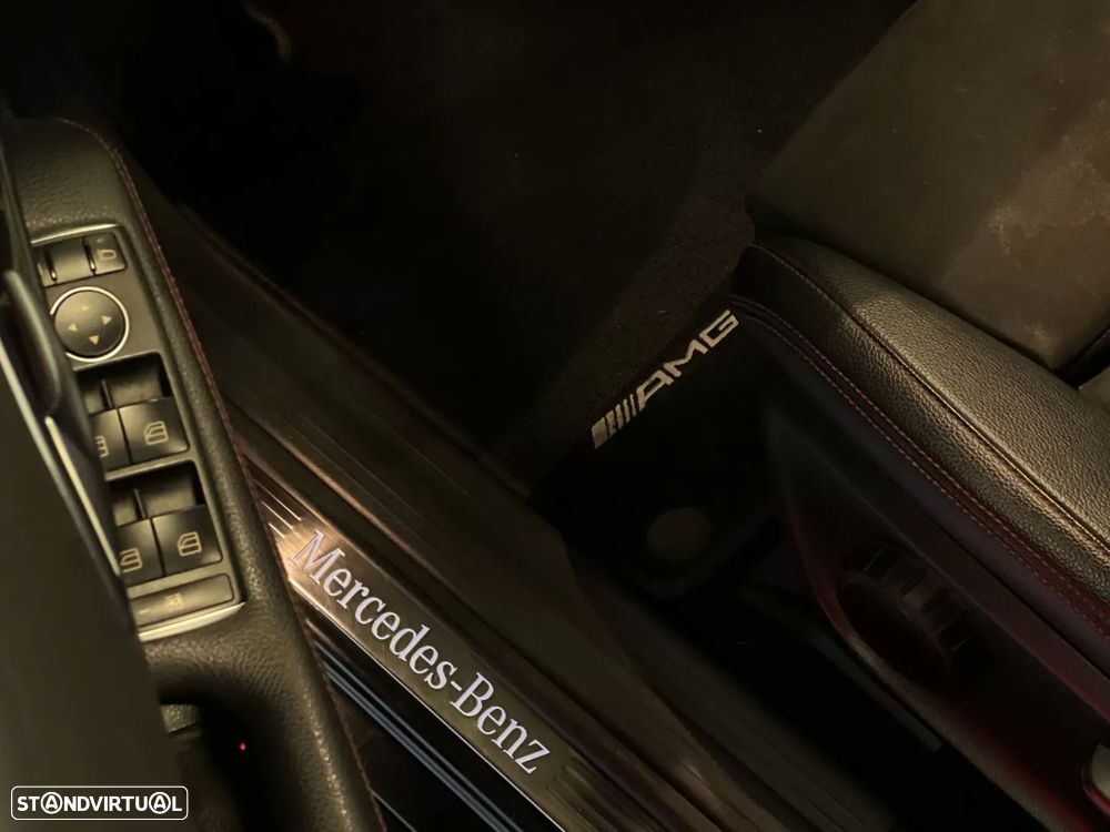 Mercedes-Benz CLA 200 d Shooting Brake AMG Line - 32