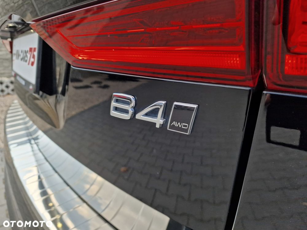 Volvo XC 60 B4 D AWD Core - 13