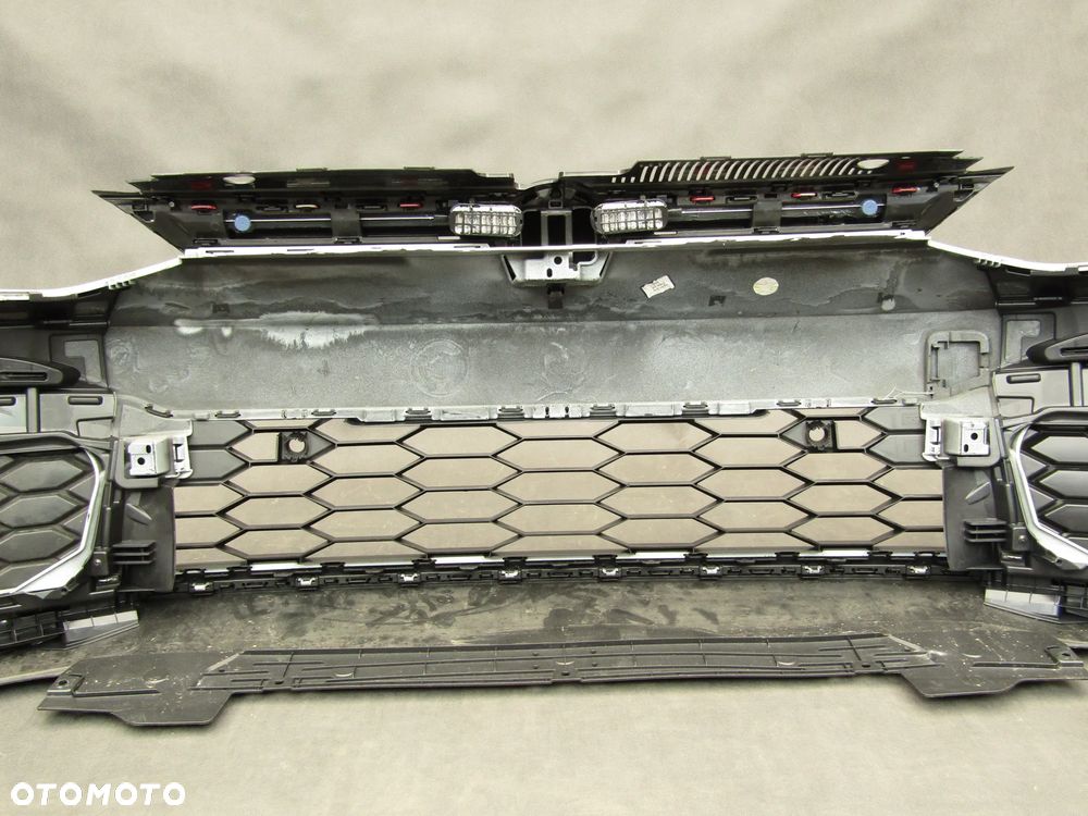 Zderzak przedni VW Golf 8 GTI 20 - 23 Pdc-4 Lakier LC9A - 15