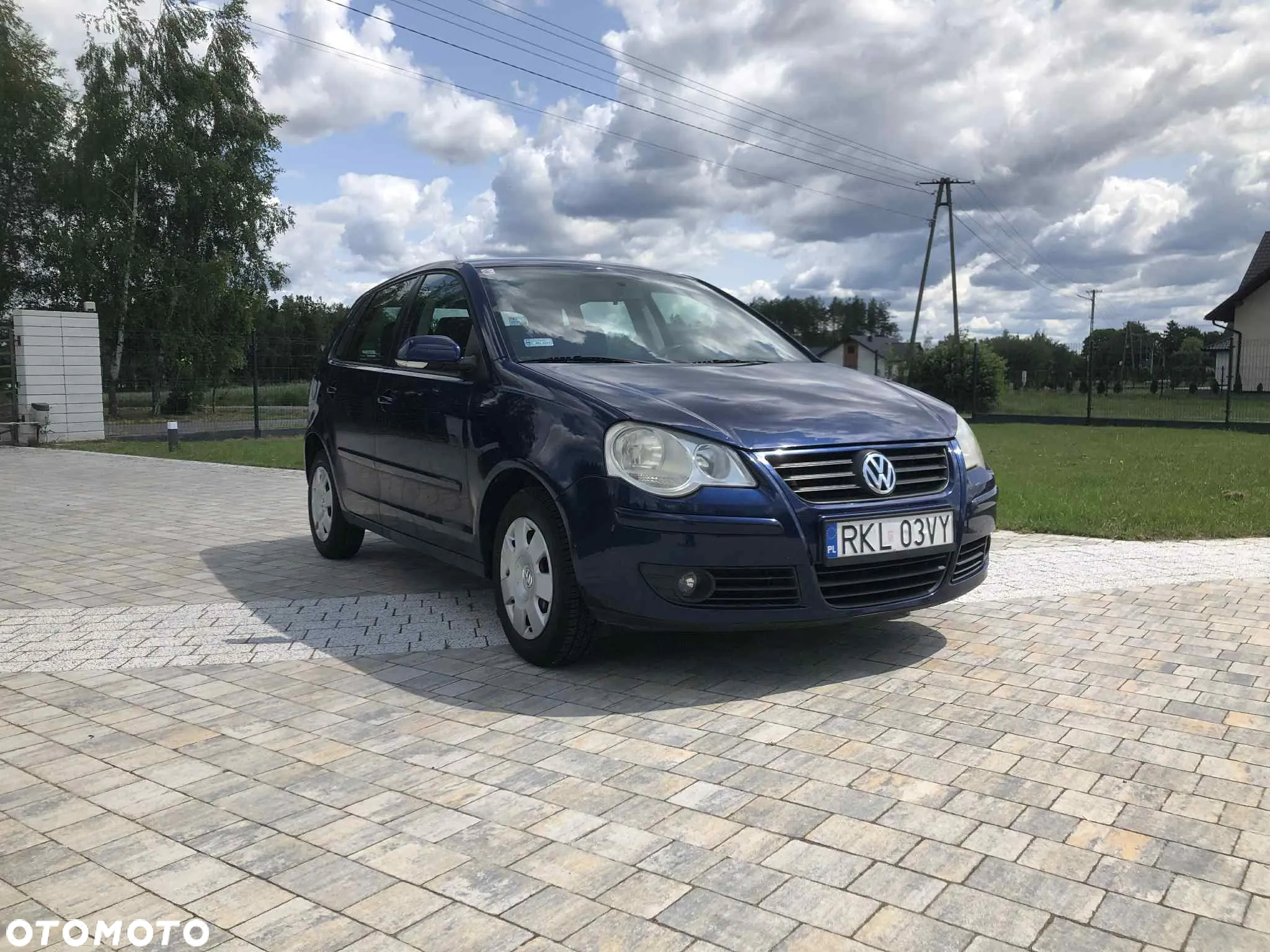 Volkswagen Polo - 2