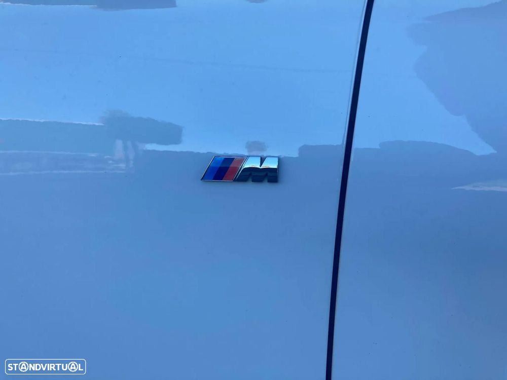 BMW 118 d Pack M - 11