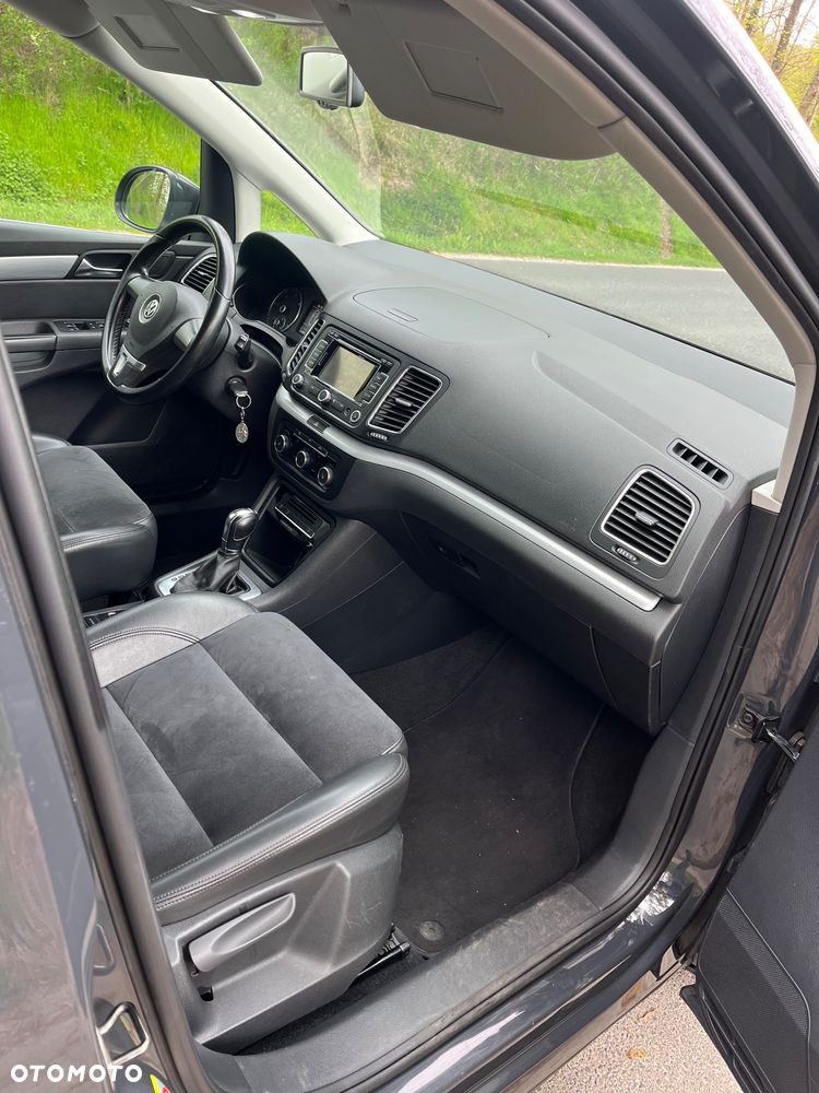 Volkswagen Sharan 2.0 TDI DSG BlueMotion Technology Comfortline - 25