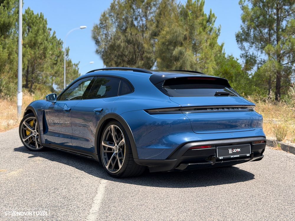 Porsche Taycan Cross Turismo Turbo - 4