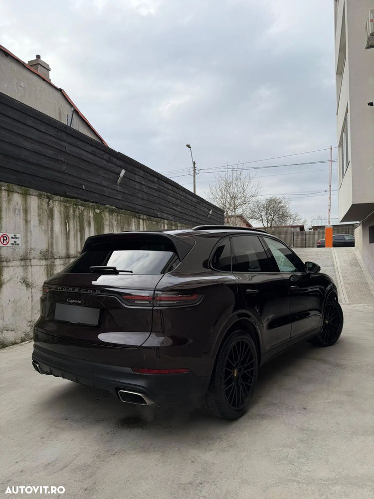 Porsche Cayenne - 10