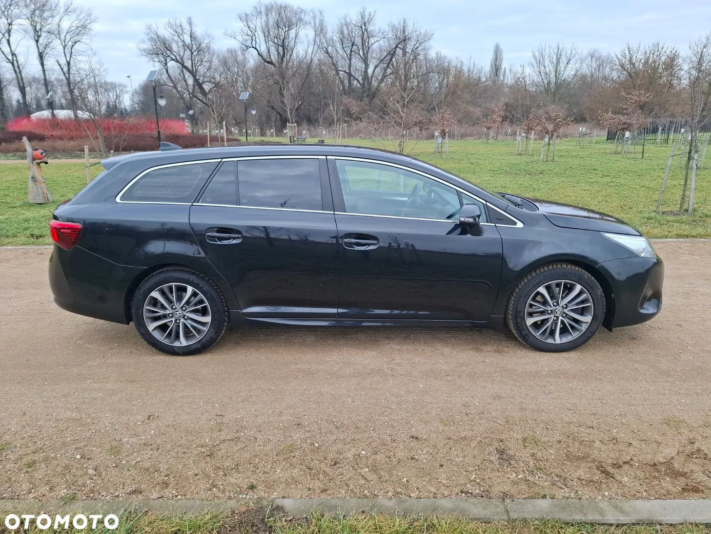 Toyota Avensis 2.0 D-4D Prestige - 4