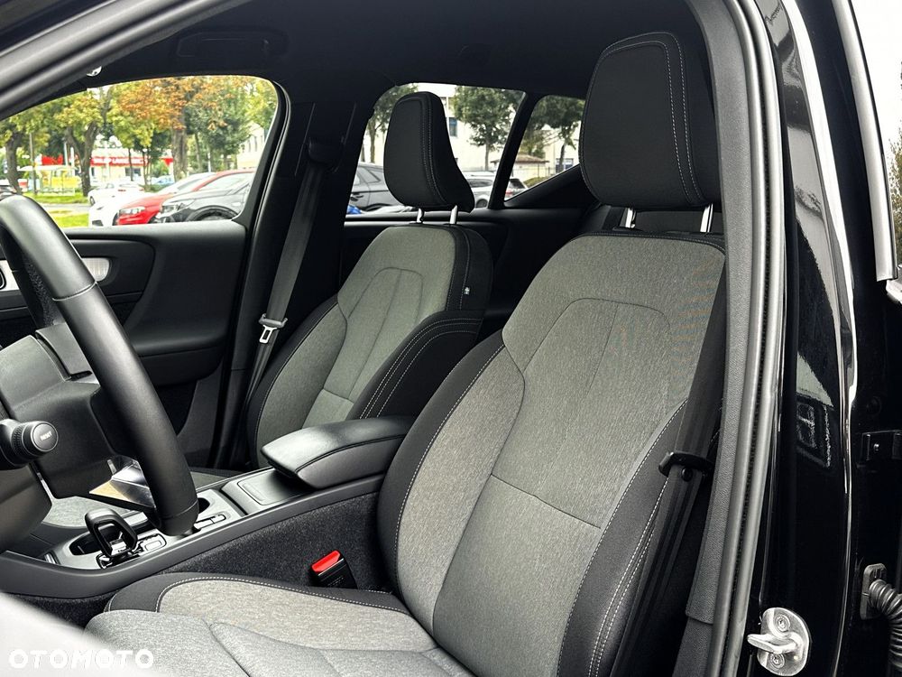 Volvo XC 40 - 18