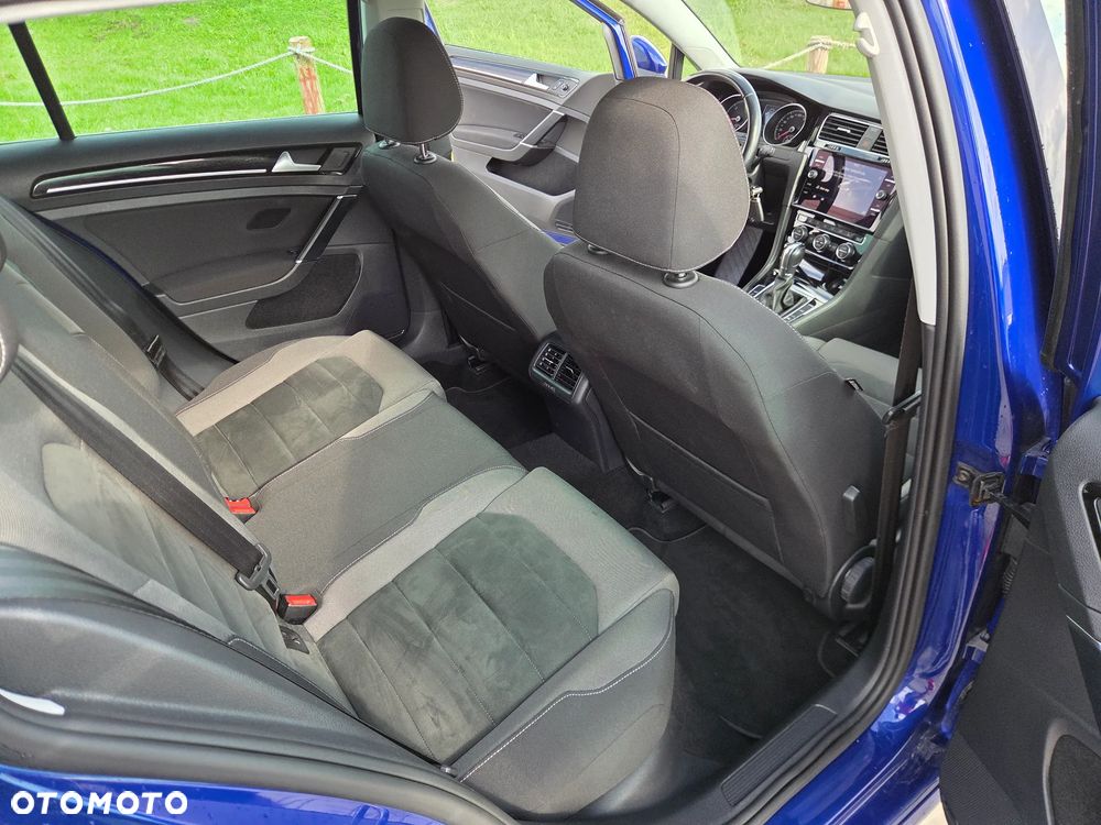 Volkswagen Golf 2.0 TDI R-Line DSG - 24