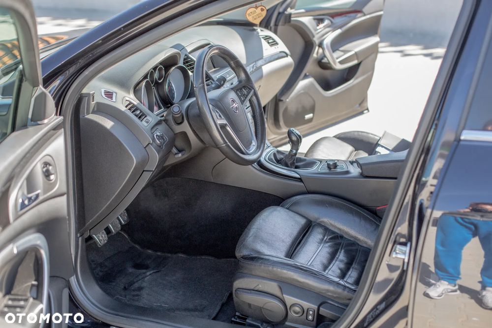Opel Insignia 2.8 Turbo 4x4 Cosmo - 36