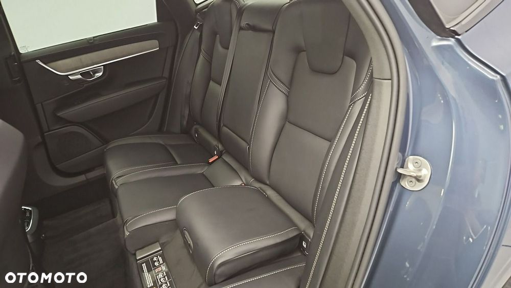 Volvo S90 B5 D AWD Ultimate Dark - 24