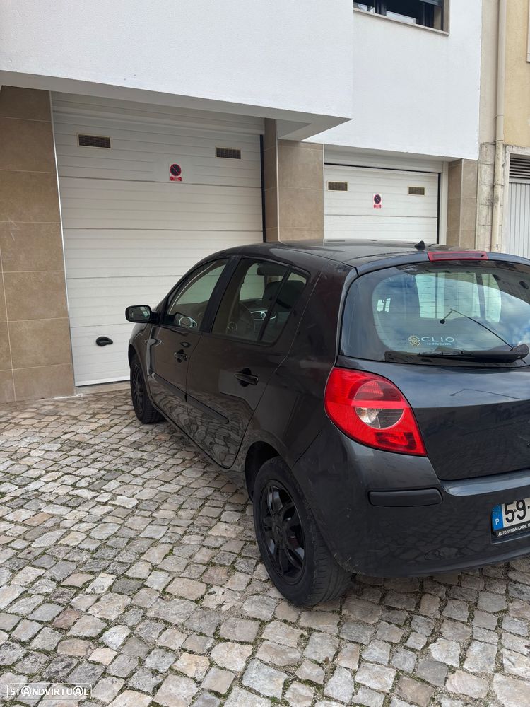 Renault Clio 1.5 dCi Confort - 3