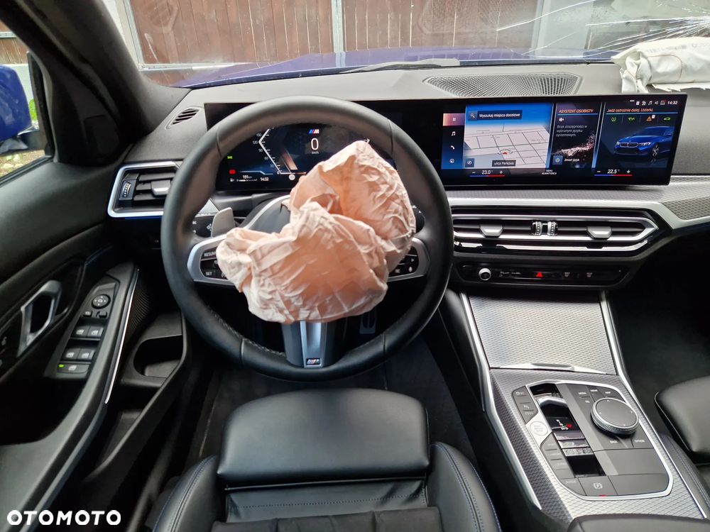 BMW Seria 3 318i M Sport - 14