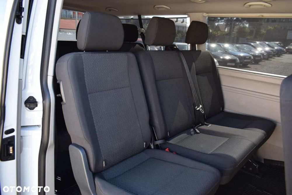 Volkswagen Caravelle - 19