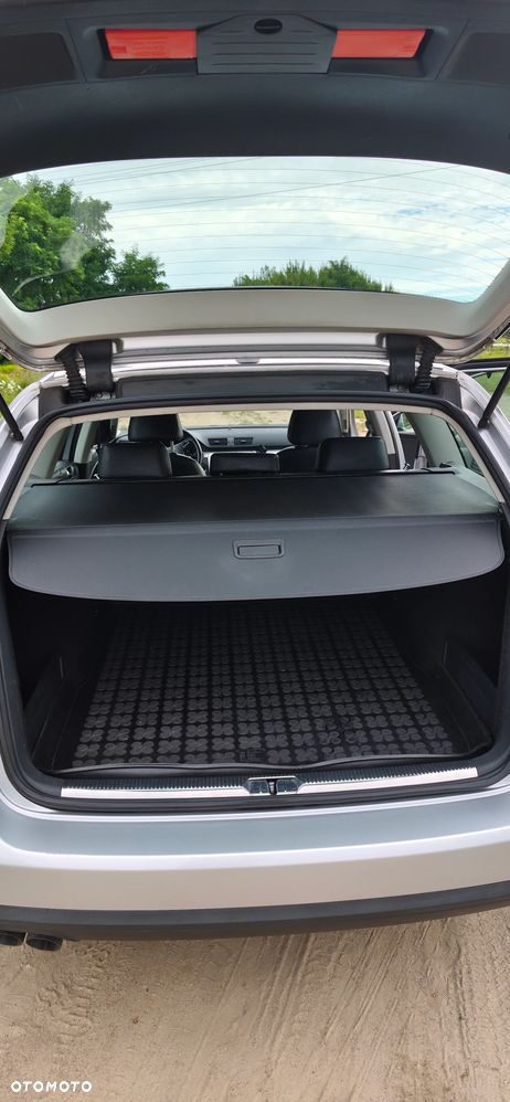 Volkswagen Passat 2.0 TDI Highline - 13