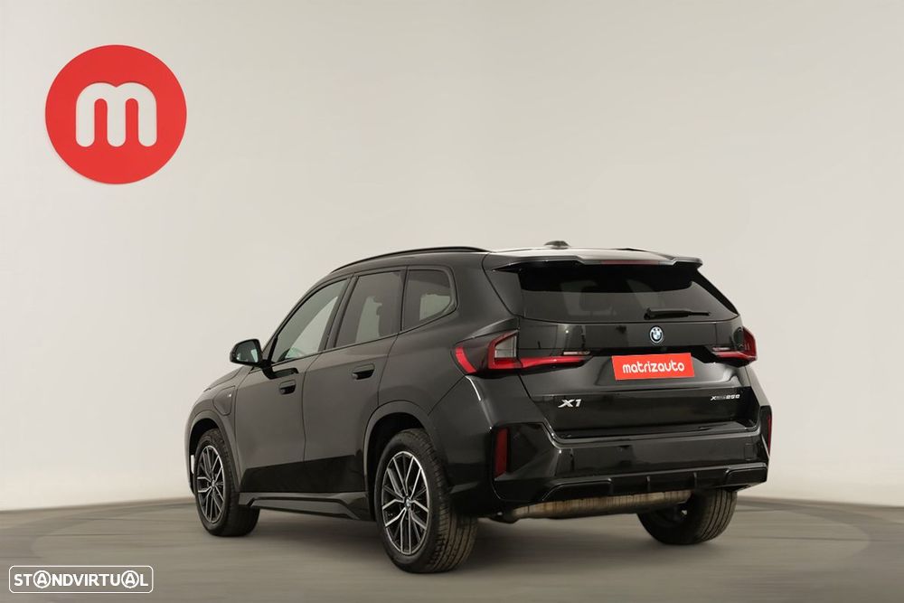 BMW X1 xDrive25e Pack Desportivo M - 3