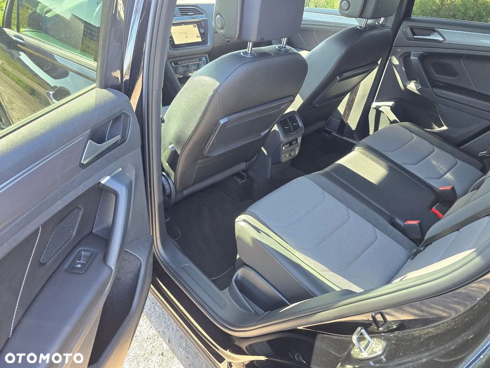 Volkswagen Tiguan - 16