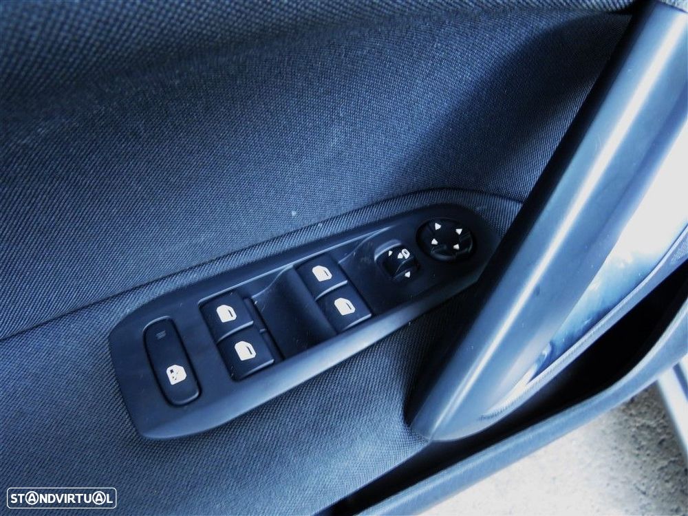 Peugeot 308 1.2 PureTech Style - 17