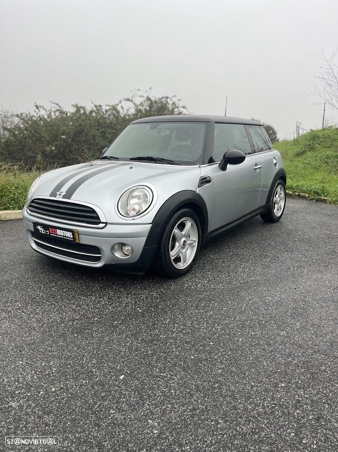 MINI 3 Portas Cooper D - 3