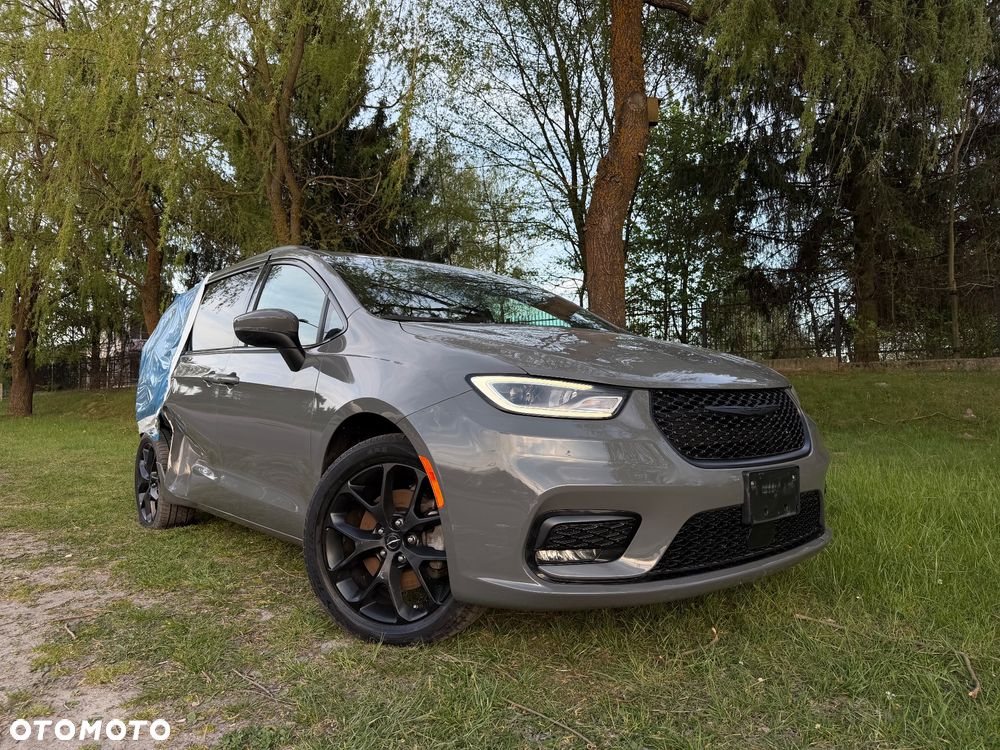 Chrysler Pacifica - 6
