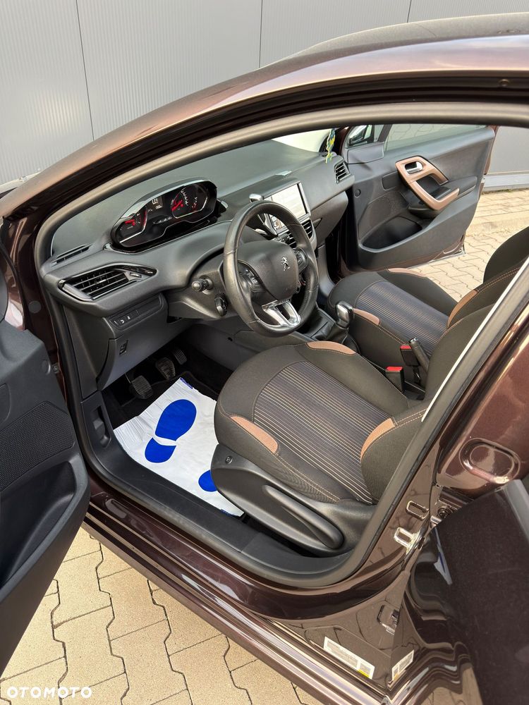 Peugeot 208 PureTech 82 Start & Stop Allure - 40