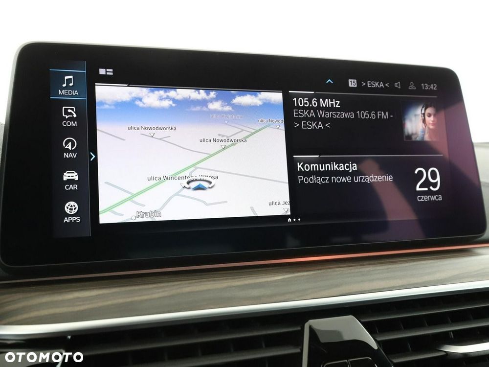 BMW Seria 5 530e xDrive Luxury Line - 25