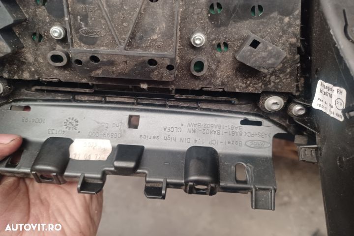 Radio cd AA6T-18C815-GG AA6T18C815GG 8A61-18A802-BKW Ford Fiesta 6 [2 - 7