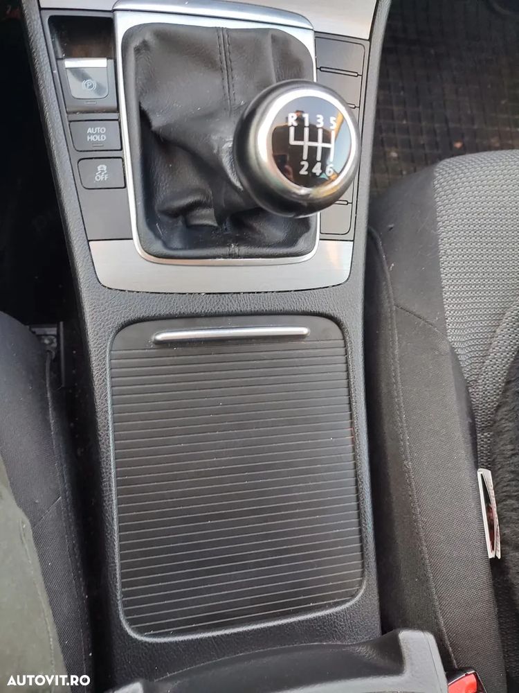 Volkswagen Passat 2.0 TDI BlueMotion Technology Comfortline - 6