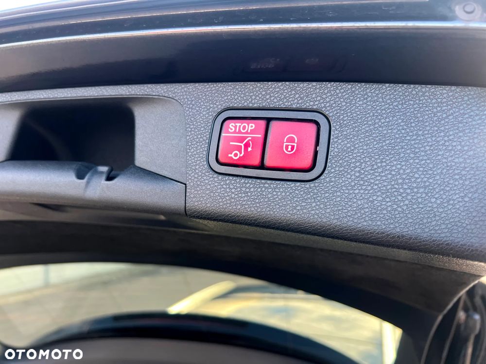 Mercedes-Benz Klasa E 300 de 4Matic 9G-TRONIC AMG Line - 21