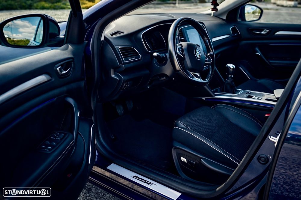 Renault Mégane Sport Tourer 1.5 dCi Bose Edition J18 - 9