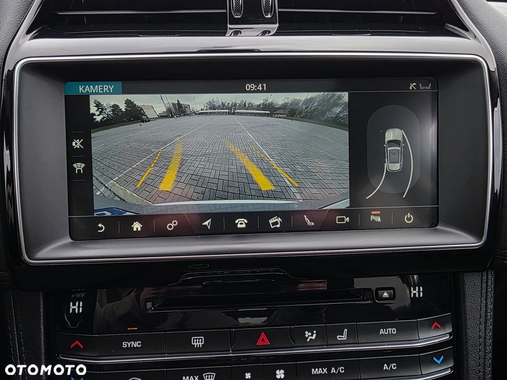 Jaguar F-Pace 20d AWD Prestige - 33