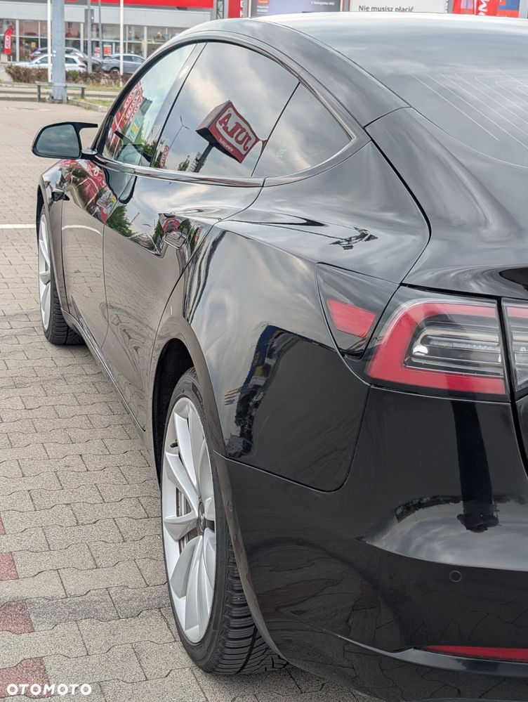Tesla Model 3 - 19