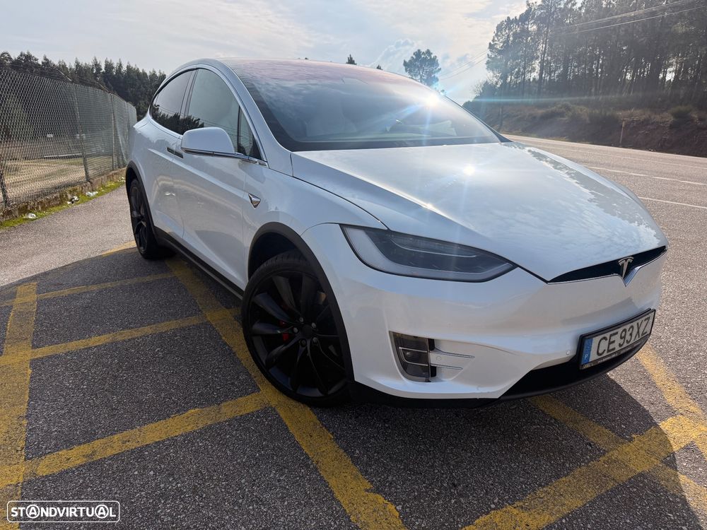 Tesla Model X Performance - 6