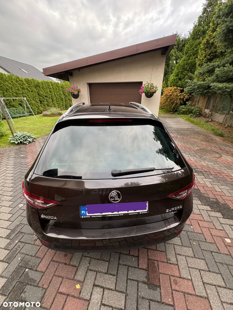 Skoda Superb 2.0 TDI 4x4 Active DSG - 14