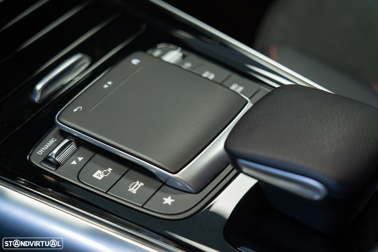 Mercedes-Benz GLA 180 d AMG Line - 40