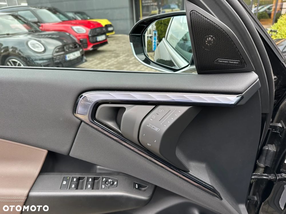 BMW X3 xDrive20d mHEV - 12